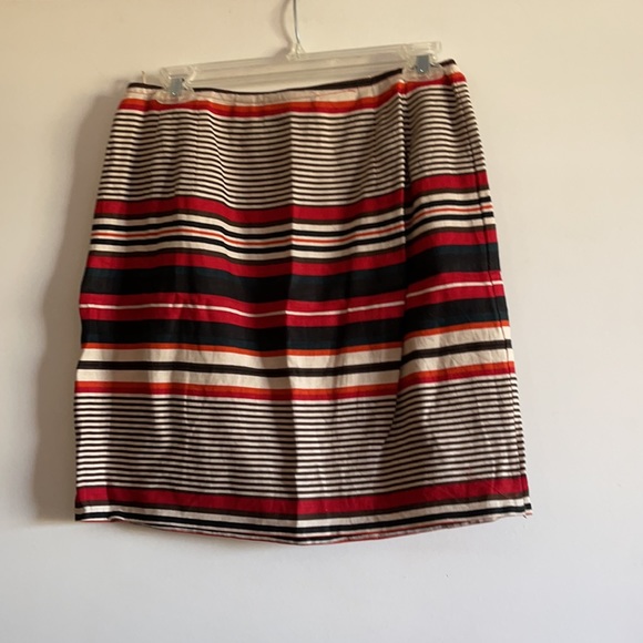 Stripped linen skirt. - Picture 3 of 4